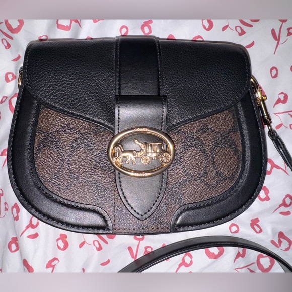 Coach Purse - Picture 4 of 7